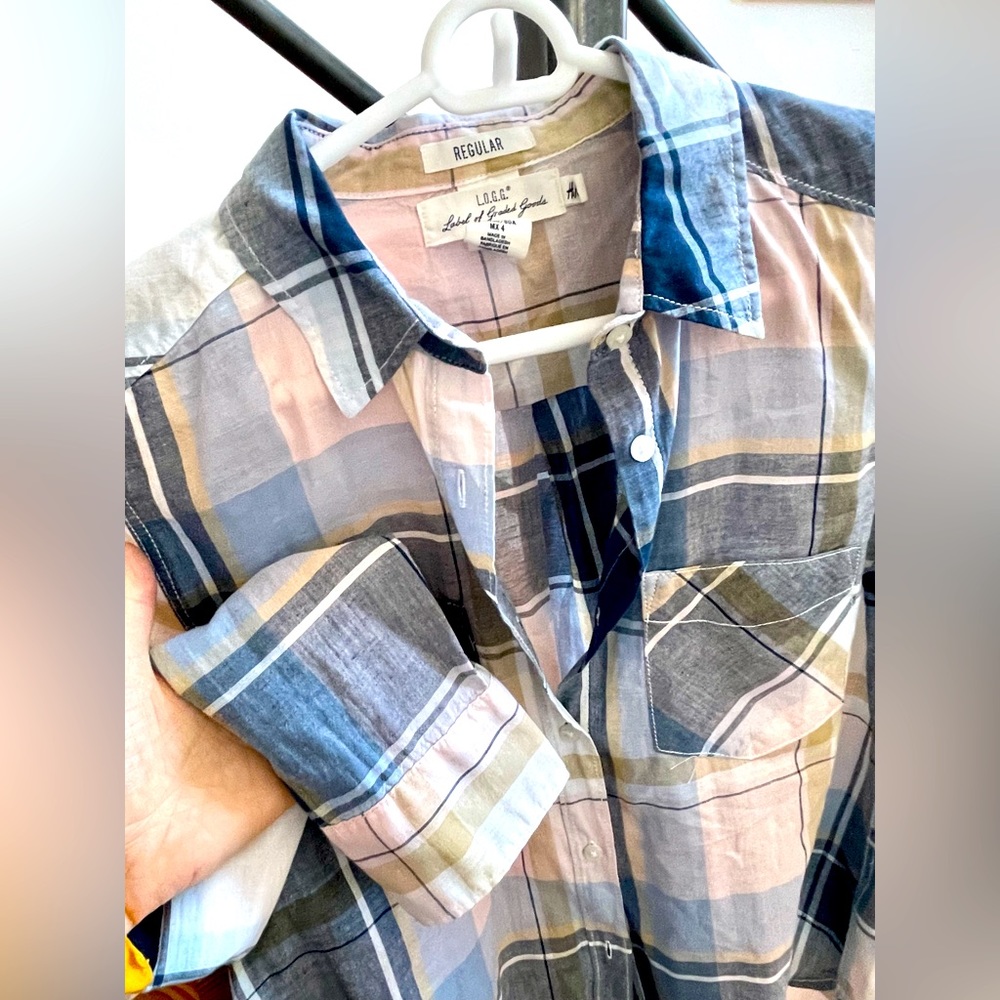 Lightweight Plaid Button-down